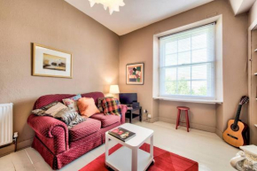 ALTIDO Famous St Mary's Street Old Town Apartment